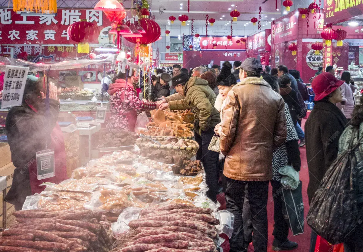 購銷兩旺感受濃濃年味“煙火氣”