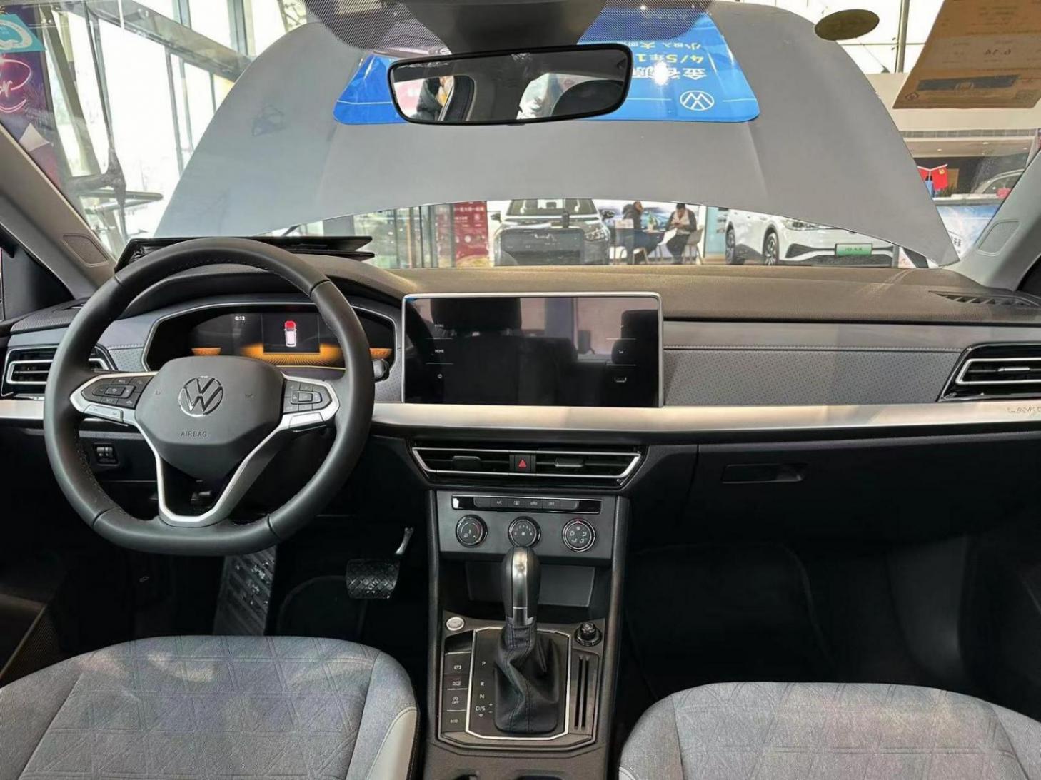 合資緊湊型轎車大比拼,日產(chǎn)軒逸對比大眾朗逸