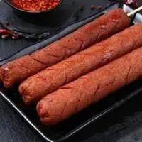 火爆大街小巷的淀粉腸是什么做的