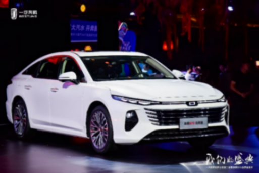 對比評測奔騰B70龍騰版,國潮家轎是否能夠沖擊合資車型?