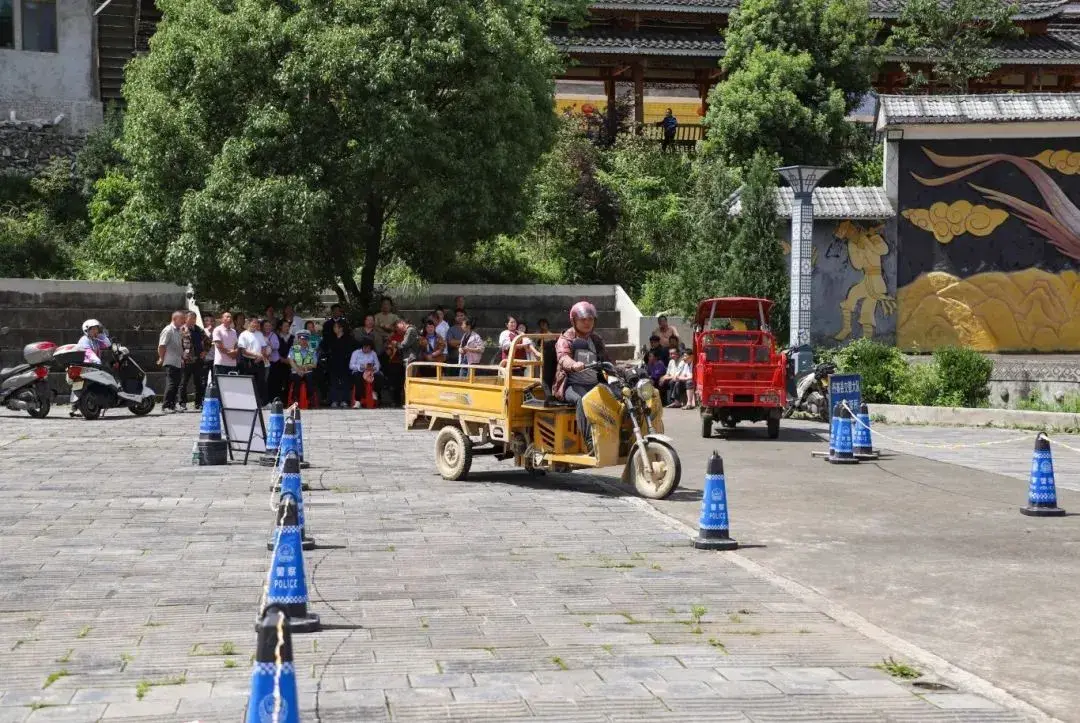 三、四輪車上路,駕照要求已經明確,流程、年齡、費用,都告訴你