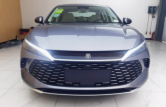 秦L實車進店,發光BYD尾標,中型空間,五代插混,預售12萬起