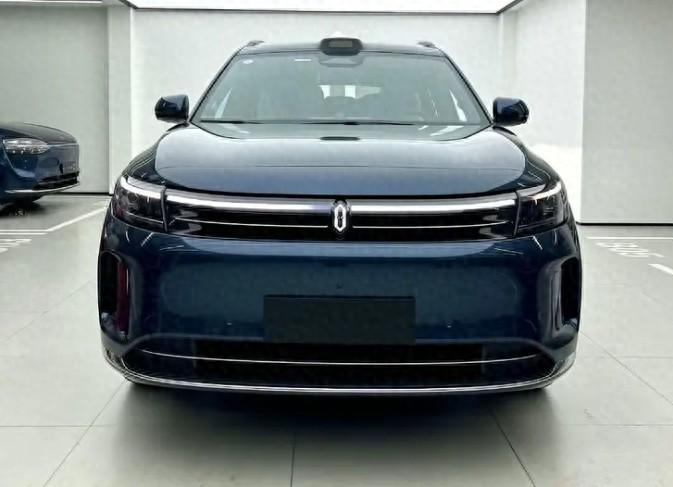 問界新M7 Max煥新版實車曝光 或5月31日上市