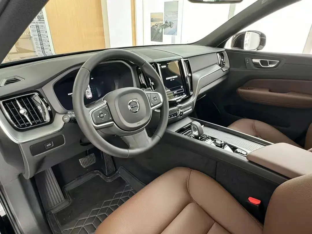 降11萬!全新一代沃爾沃XC60實車亮相,配置升級