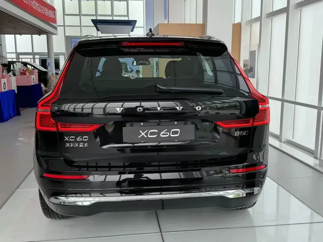 降11萬!全新一代沃爾沃XC60實車亮相,配置升級