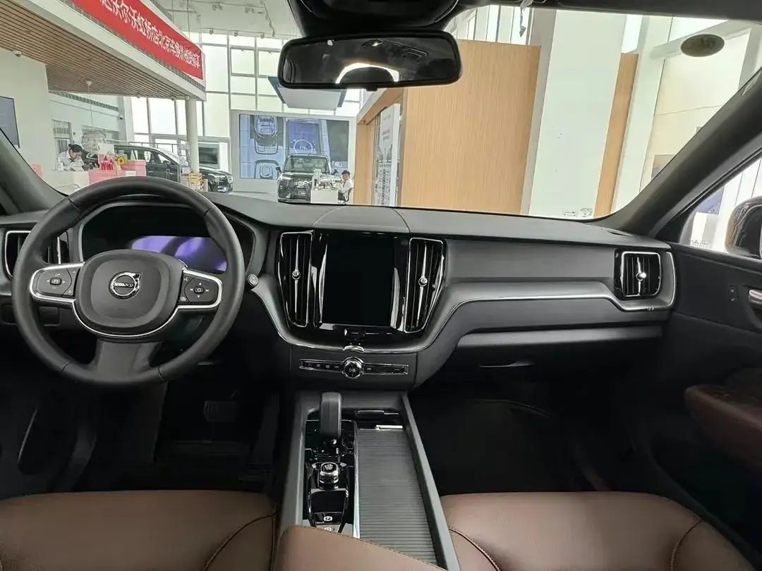 降11萬!全新一代沃爾沃XC60實車亮相,配置升級