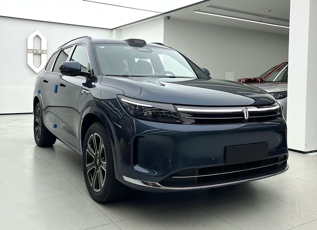 重點提升智駕能力,問界M7煥新版實車亮相