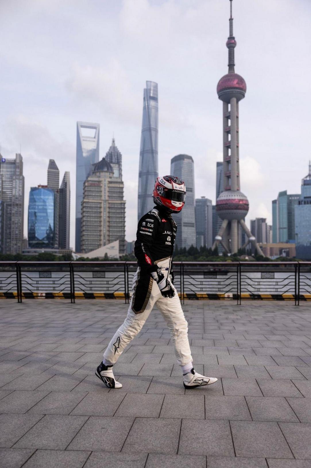 捷豹TCS車隊賽事總監James Barclay:賽車比賽如同下棋