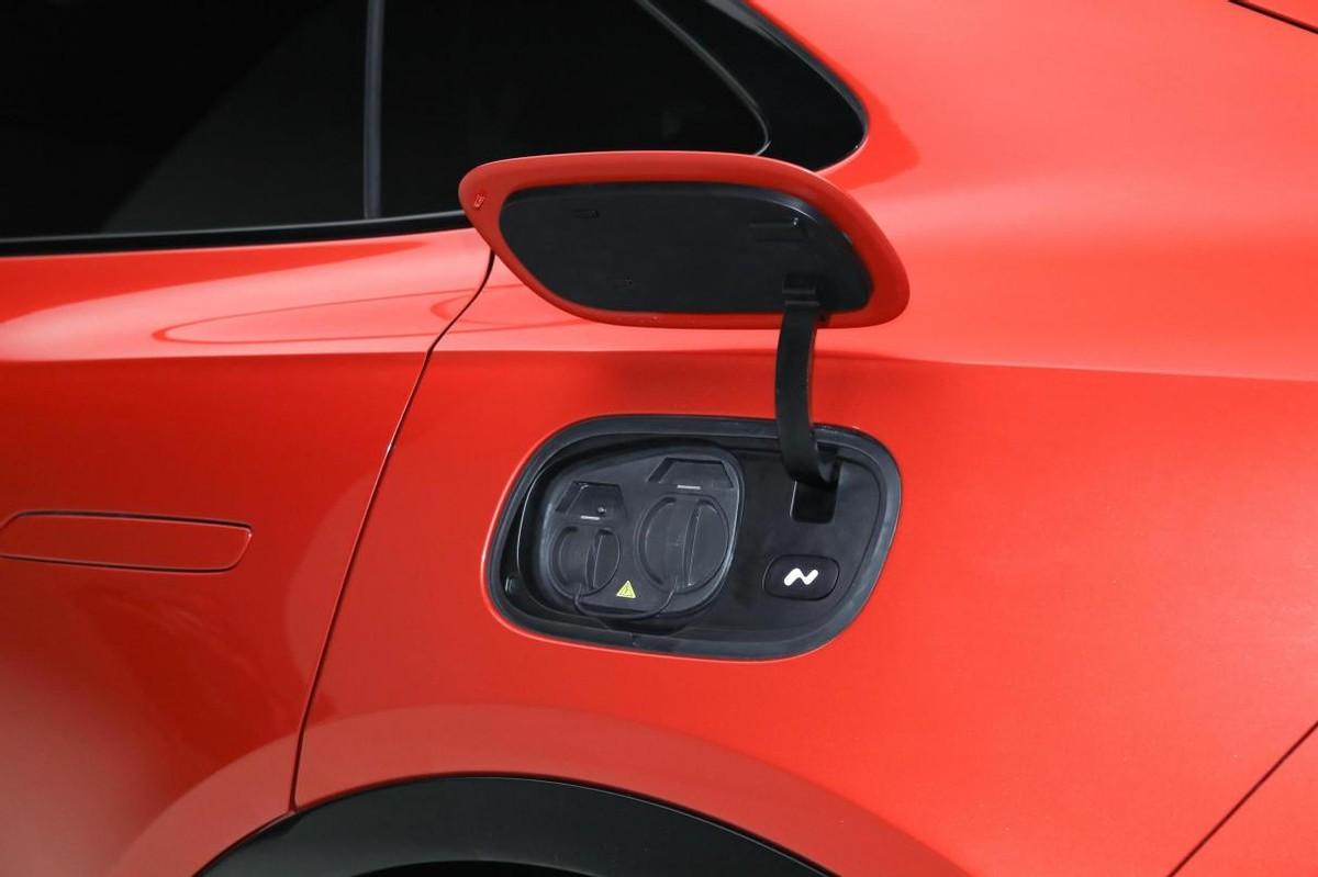 蔚來新品牌新車型,造型很時尚,劍指特斯拉Model Y