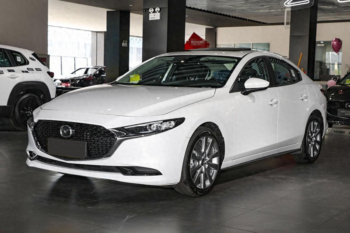 很適合年輕人的家轎,8.99萬起的MAZDA3昂克賽拉值不值得買?