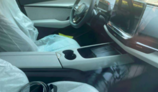 大眾汽車安徽首款純電SUV ID.UNYX與眾預(yù)計6月底上市