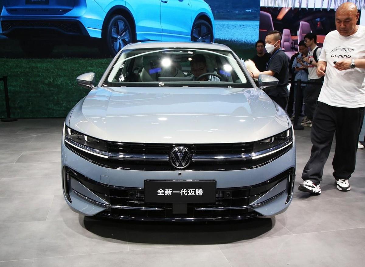 車長接近5米,全新一代邁騰即將上市,它還能稱霸B級車市場嗎?