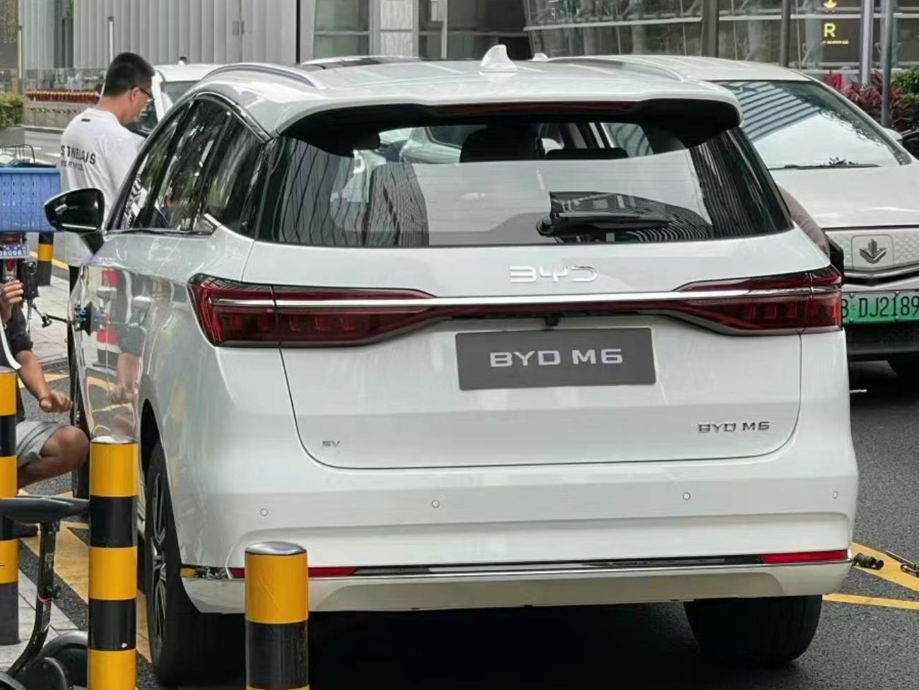 宋Max又新生啦,全新比亞迪M6實車圖曝光