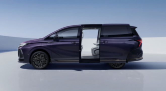 軸距超3米大塊頭MPV,全系插混動力,星海V9起步19.99萬有誠意