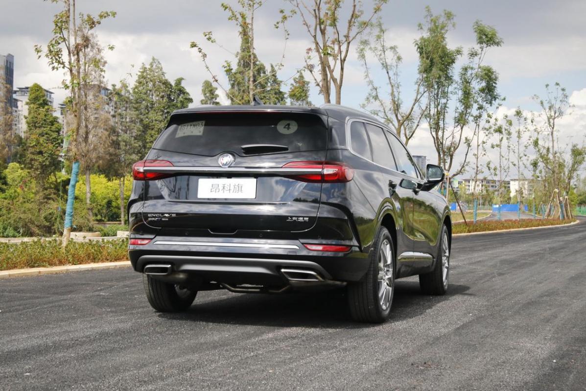 全系2.0T+9AT,車長(zhǎng)近5米有7座,現(xiàn)直降6萬,抄底還是等新?