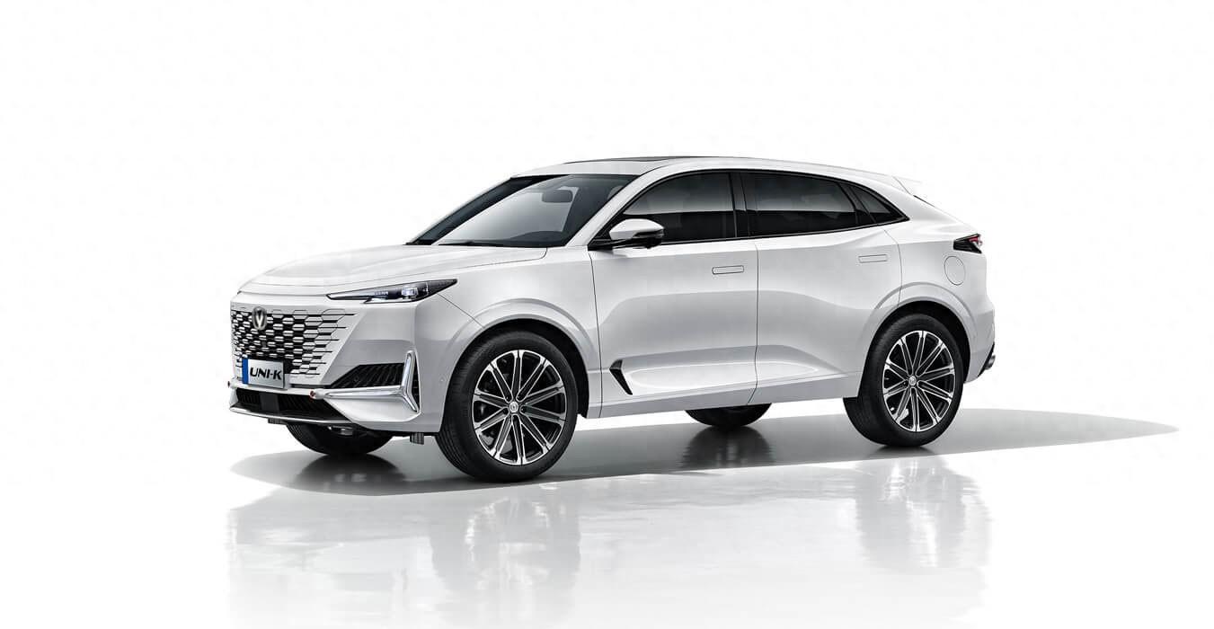 看啥榮放、探岳!12萬多買近4.9米大車,全系233馬力配愛信8AT