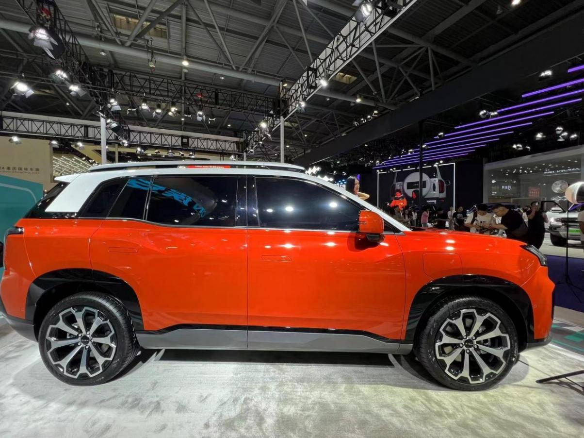 車圈霸王龍,埃安第二代AION V成重慶車展最大熱門