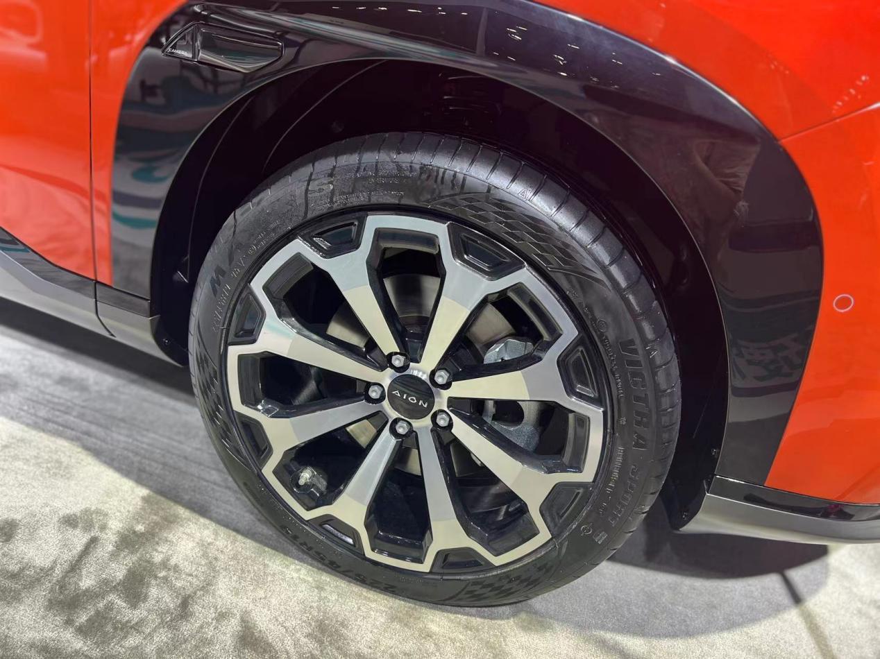 車圈霸王龍,埃安第二代AION V成重慶車展最大熱門