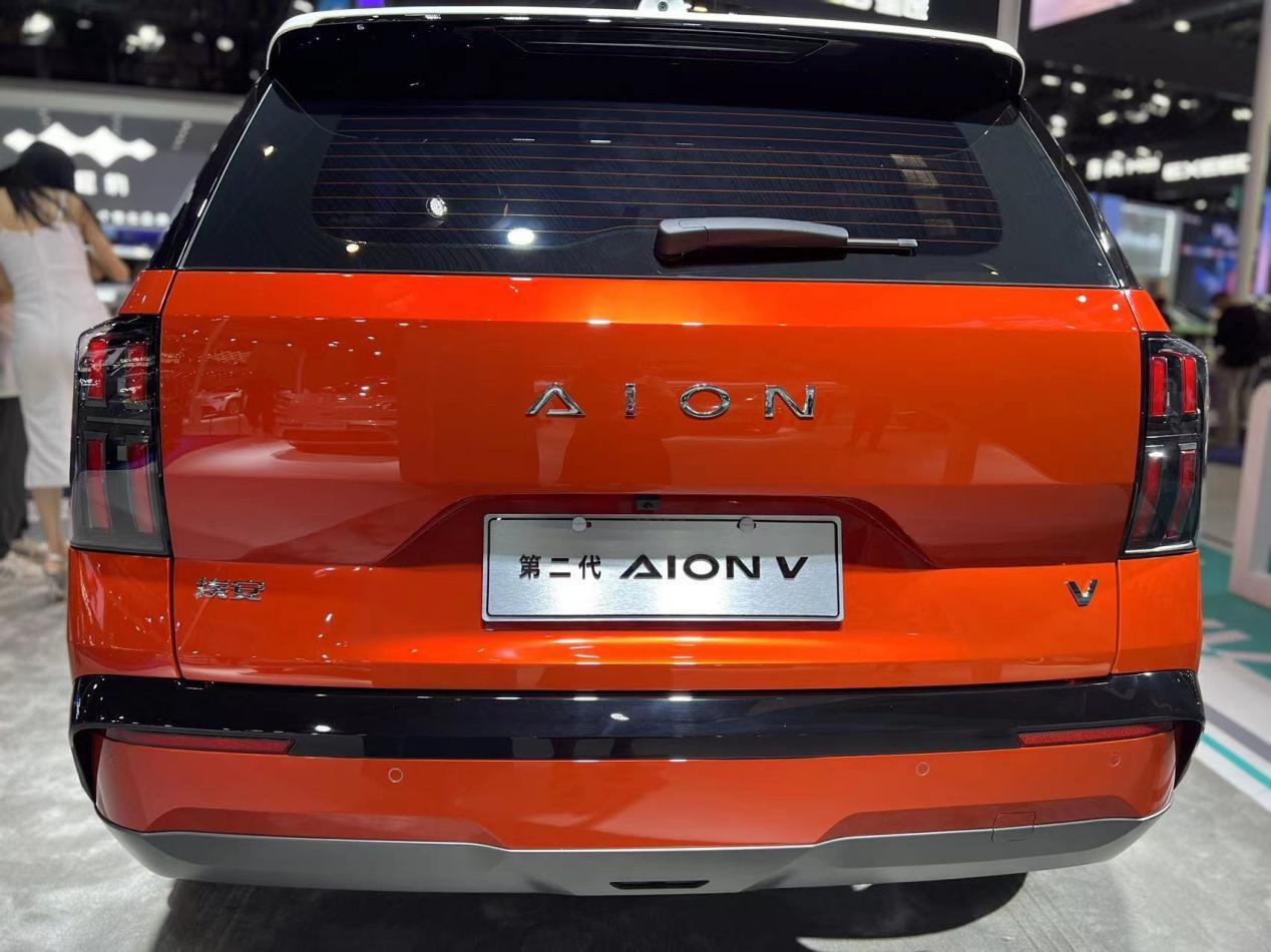 車圈霸王龍,埃安第二代AION V成重慶車展最大熱門