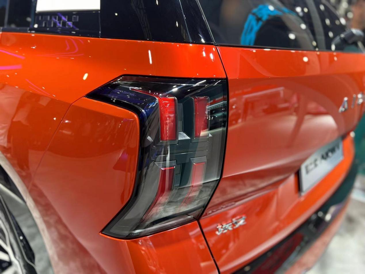 車圈霸王龍,埃安第二代AION V成重慶車展最大熱門