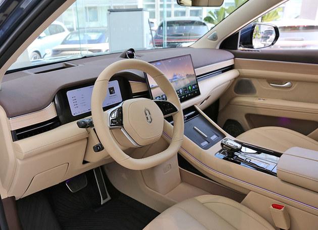 問界新M7 Ultra 智能愛好者不該錯過的車