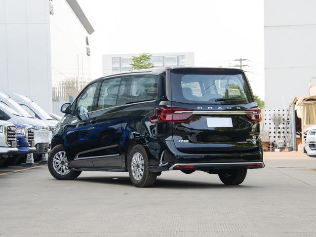 MPV價(jià)格屠夫!5米多車(chē)長(zhǎng)配2.0引擎,級(jí)別看齊賽那GL8,僅售10萬(wàn)-有駕 MPV價(jià)格屠夫!5米多車(chē)長(zhǎng)配2.0引擎,級(jí)別看齊賽那GL8,僅售10萬(wàn)-有駕