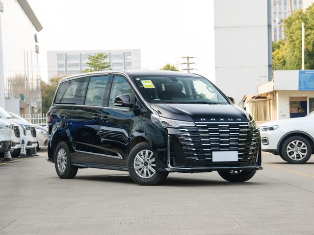MPV價(jià)格屠夫!5米多車(chē)長(zhǎng)配2.0引擎,級(jí)別看齊賽那GL8,僅售10萬(wàn)-有駕 MPV價(jià)格屠夫!5米多車(chē)長(zhǎng)配2.0引擎,級(jí)別看齊賽那GL8,僅售10萬(wàn)-有駕