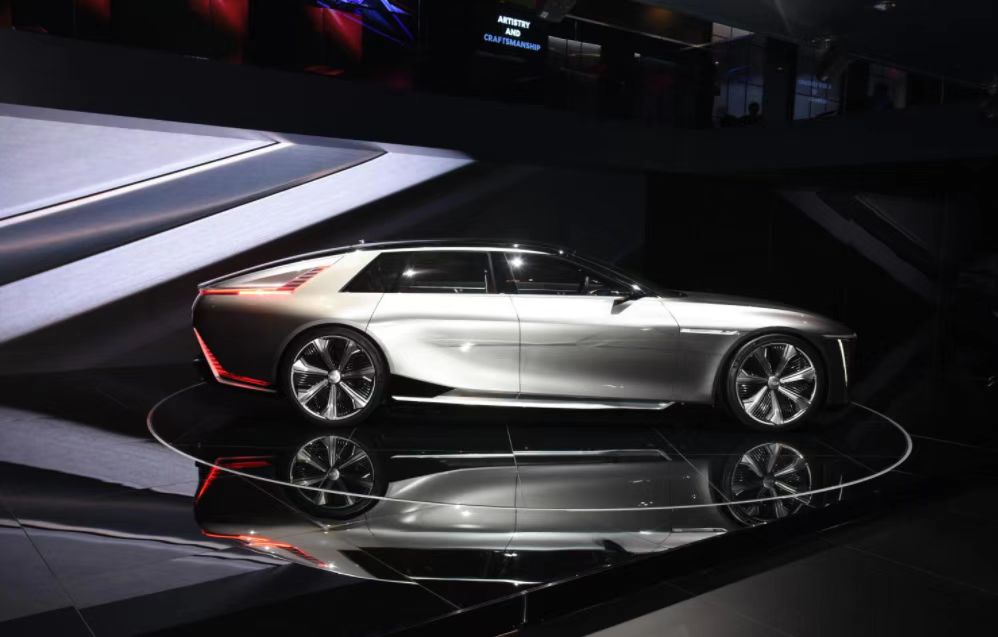 凱迪拉克新車曝光!疑似全新燃油動力CT5,現款已降到21萬出頭!