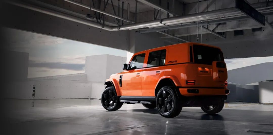 10萬(wàn)級(jí)網(wǎng)紅SUV,挑戰(zhàn)同價(jià)位兩位大佬車型,優(yōu)缺點(diǎn)都在這里了